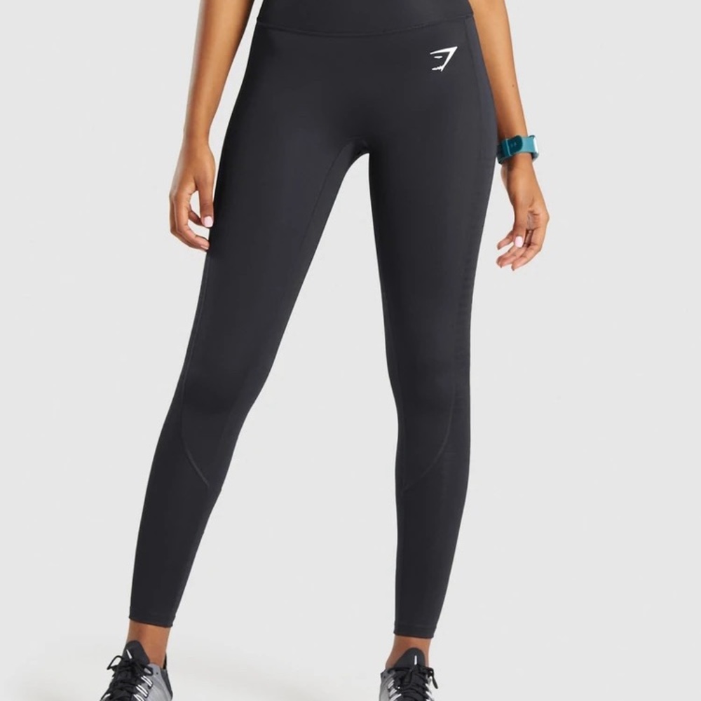 Gymshark Apex Leggings - Black - Small